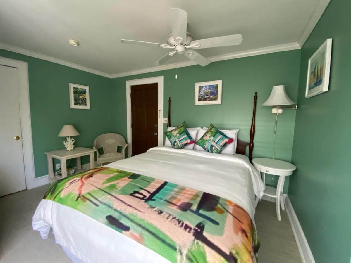 Authors Key West Guesthouse Exterior photo