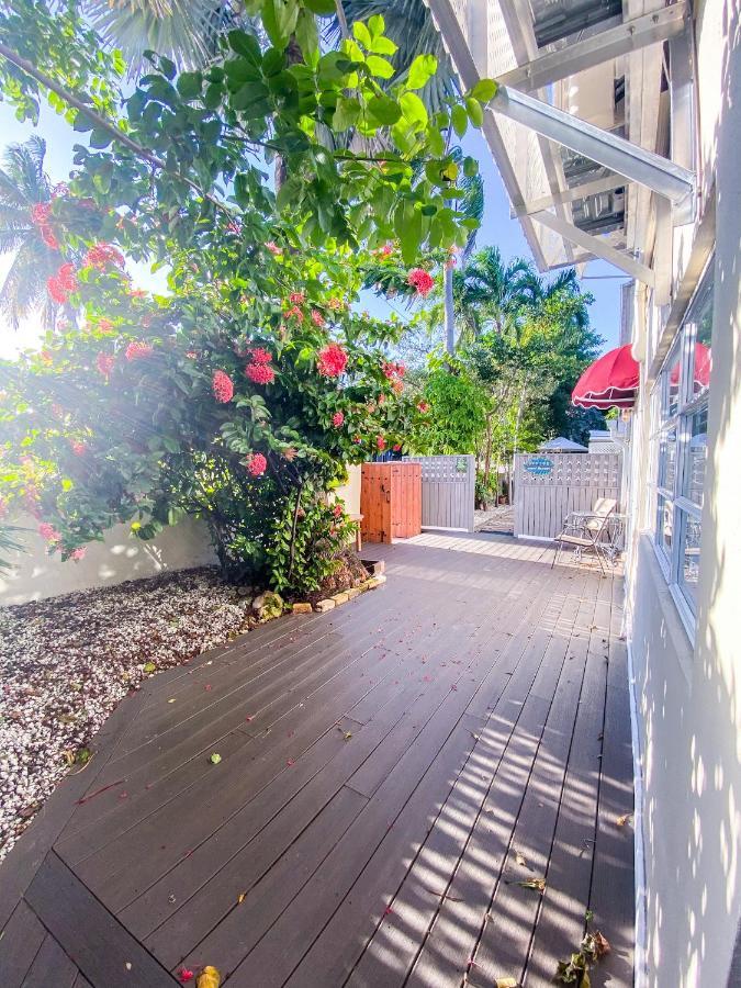 Authors Key West Guesthouse Exterior photo
