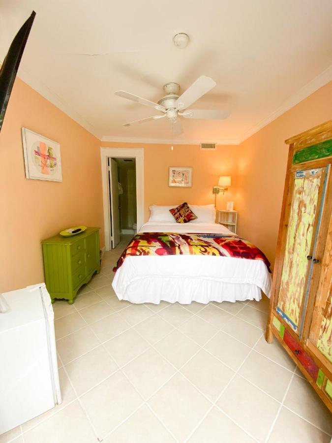 Authors Key West Guesthouse Exterior photo