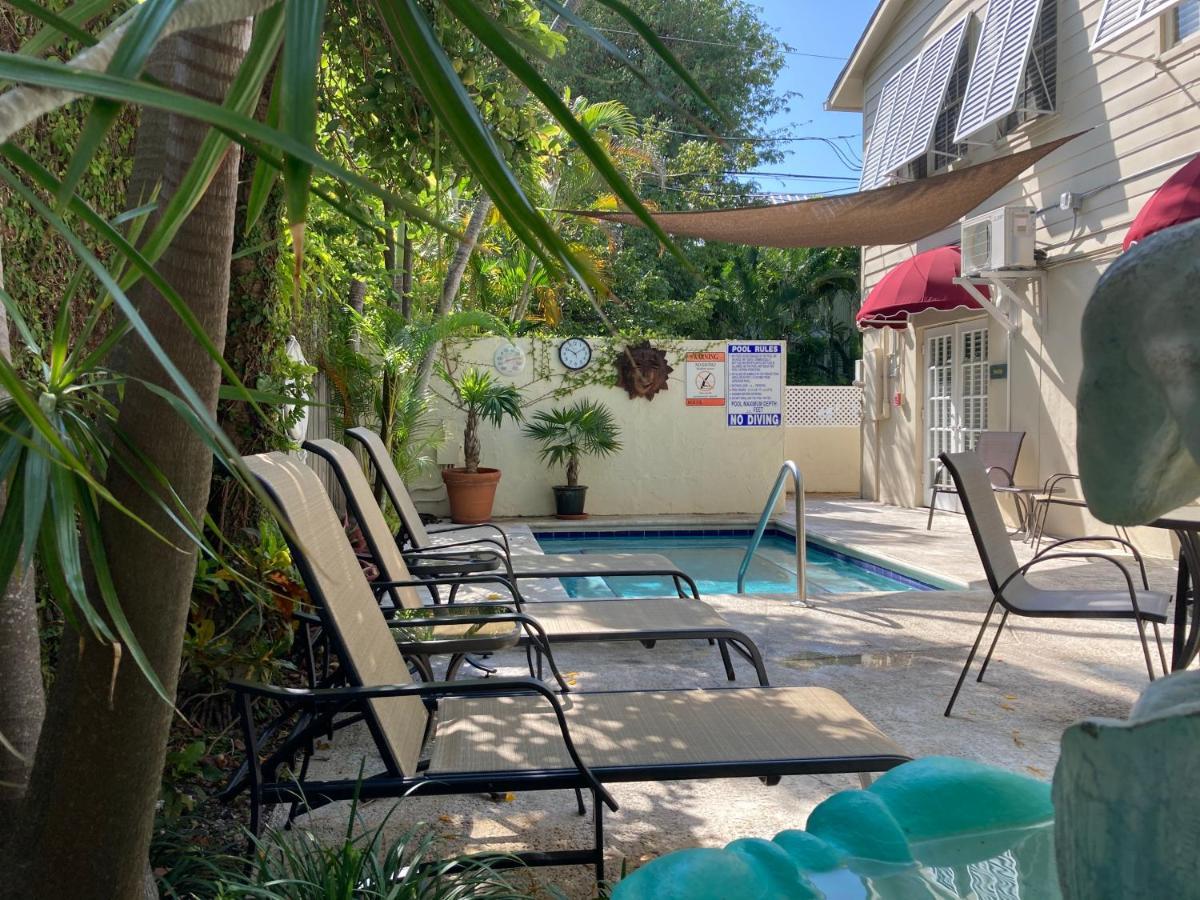 Authors Key West Guesthouse Exterior photo
