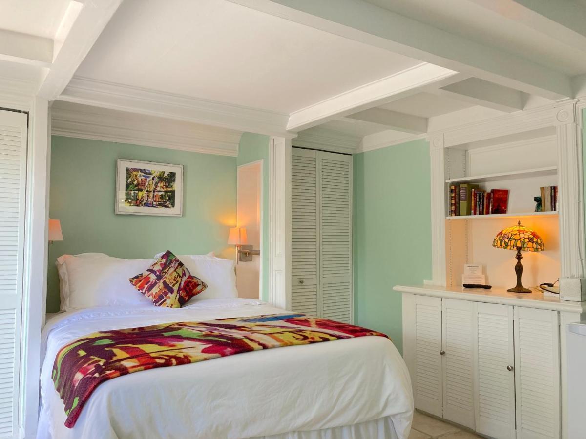 Authors Key West Guesthouse Exterior photo
